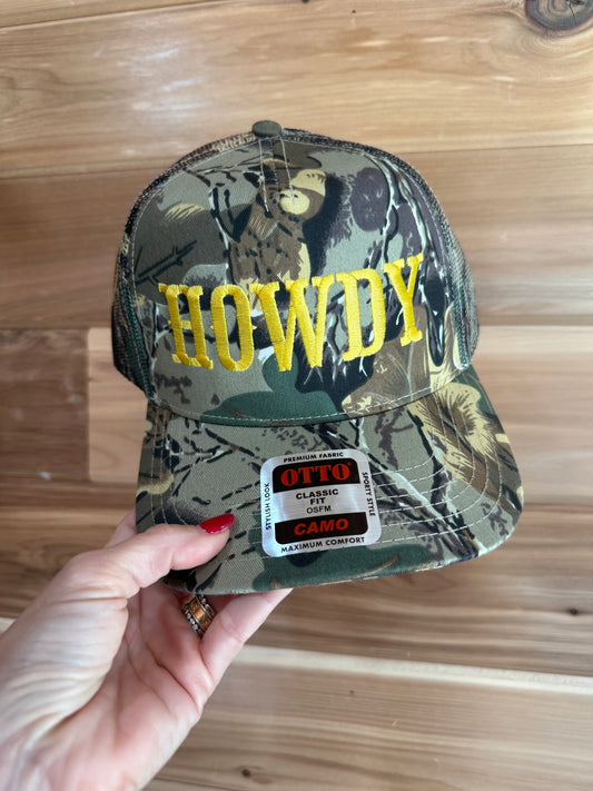 HOWDY Camo Trucker